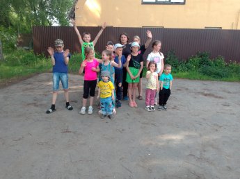 Конкурсно-игровой праздник «Лето к нам пришло!».          