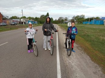 Ация "Осторожно, велосипедист!".
